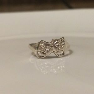 Thespian Ring